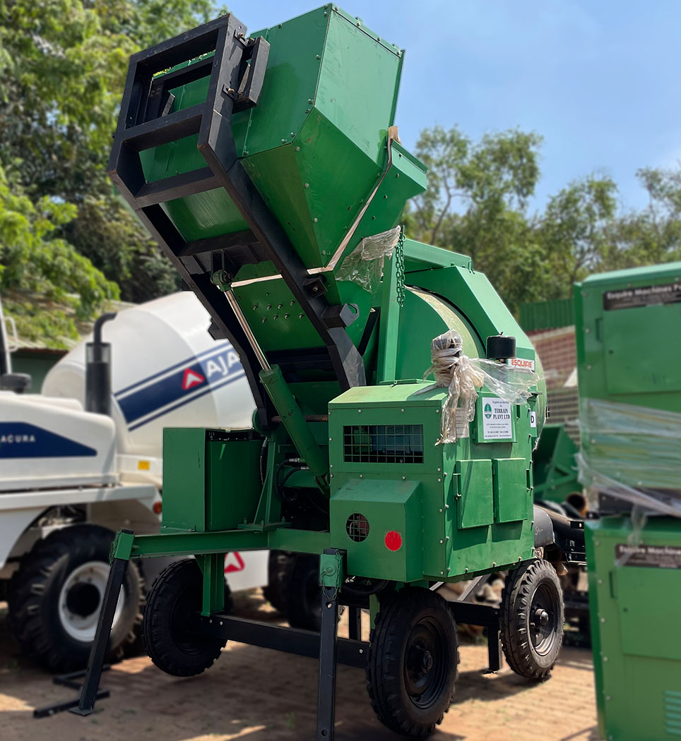 RD-800D Self Loading Concrete Mixer Terrain Plant Uganda